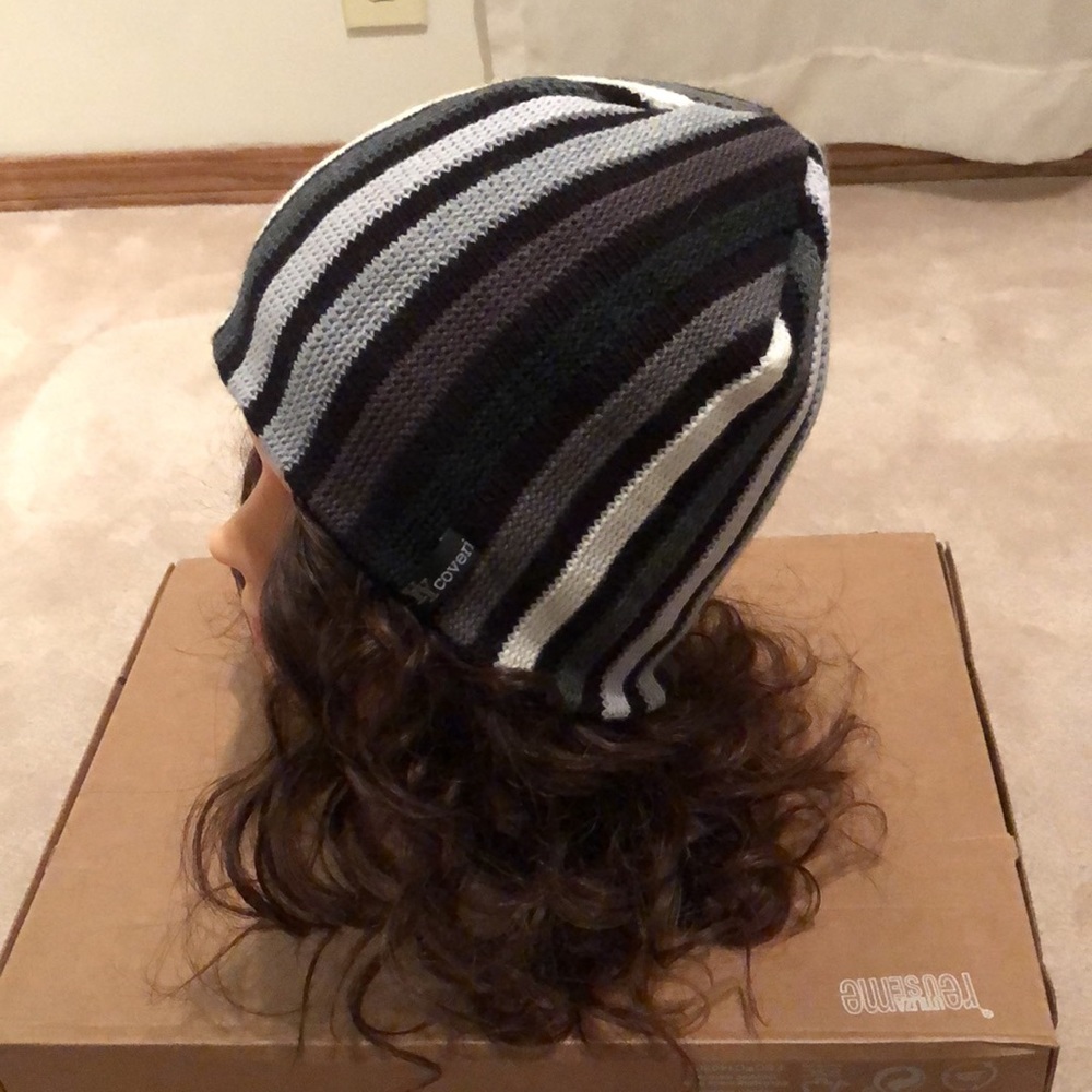 Toque - Picture 2 of 3